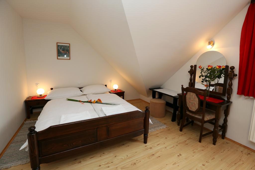 Bed & Breakfast Hisa Resje Bohinj Kamer foto