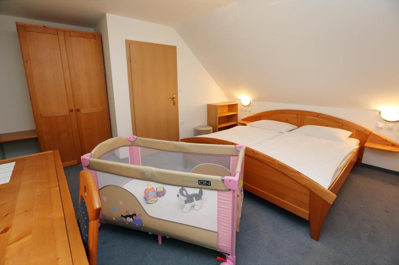 Bed & Breakfast Hisa Resje Bohinj Kamer foto